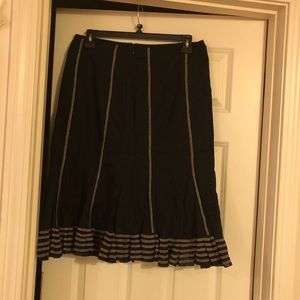 Nine West flared black lined skirt